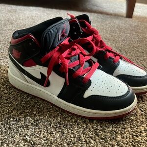 Air Jordan 1 gym red